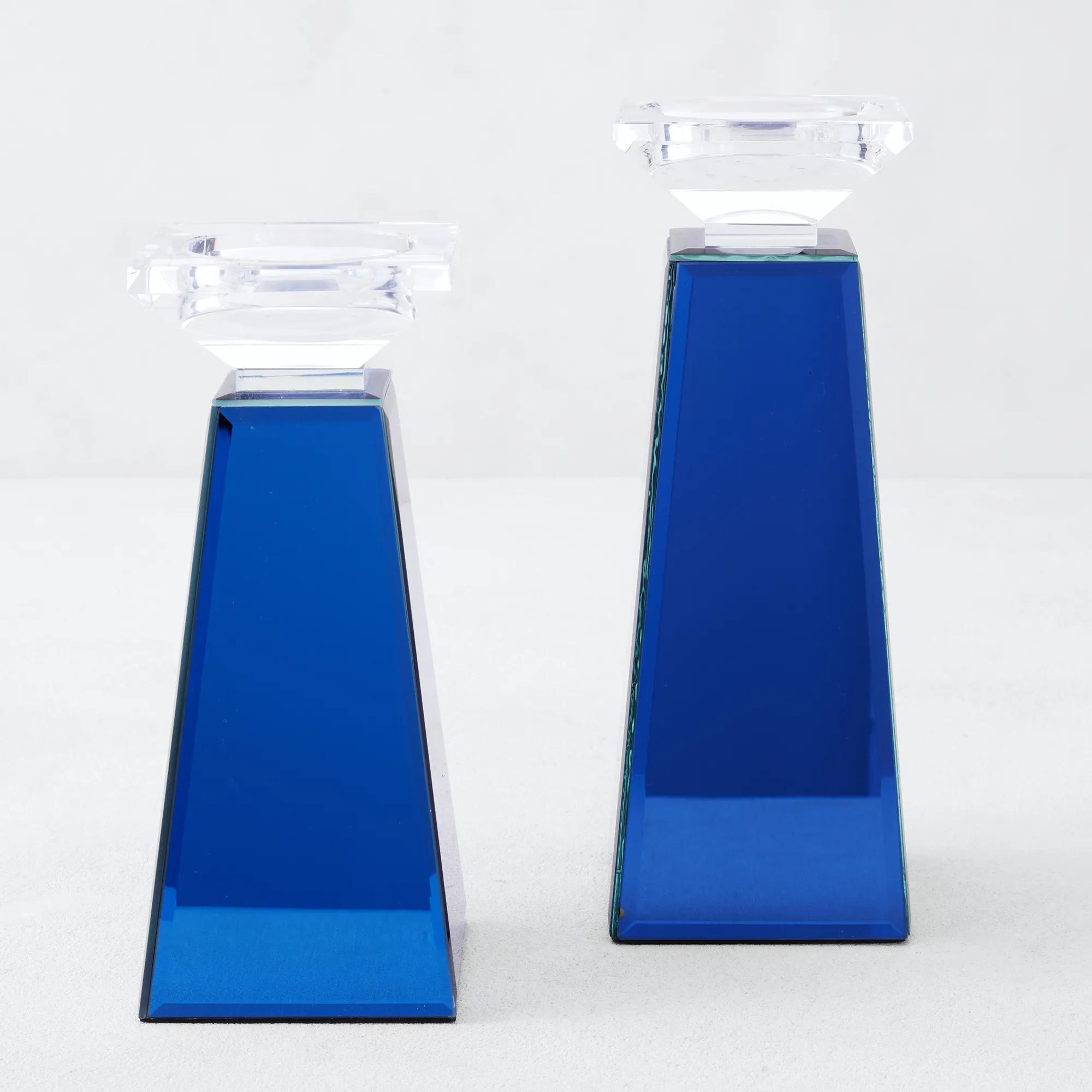 Prism Pillar Holder